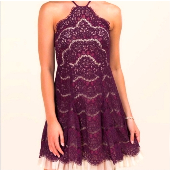 Francesca's Collections Dresses & Skirts - Francesca’s Collection Burgundy Lace Overlay and Tulle Bottom Dress, Size M